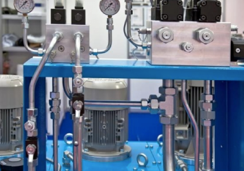 Equipo hidr&aacute;hulico de transmisi&oacute;n